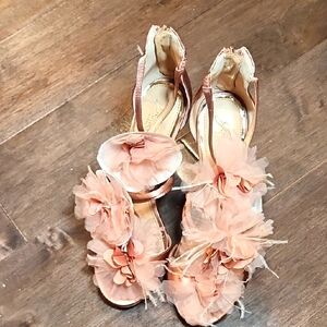 Jewel Badgley Mischka Pink Floral Heels